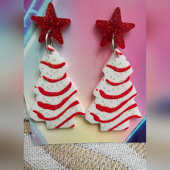 Unbranded Jewelry - Little Debbie Acrylic Christmas Tree Cake Earrings NWOT